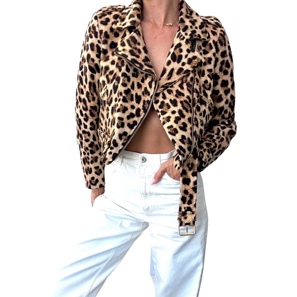 Zara jacket in size small with beautiful leopard print and Moto cut